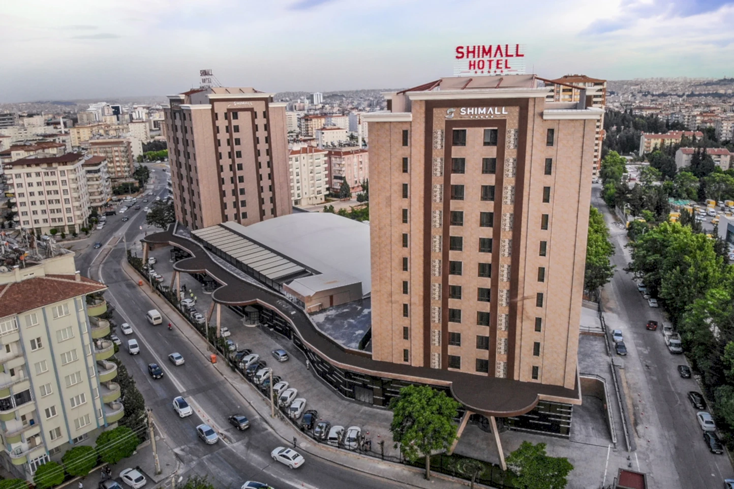 Shimall Deluxe Hotel